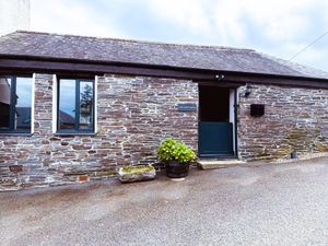  Menheniot